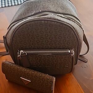 GUESS BAG AND WALLET GIFT SET
